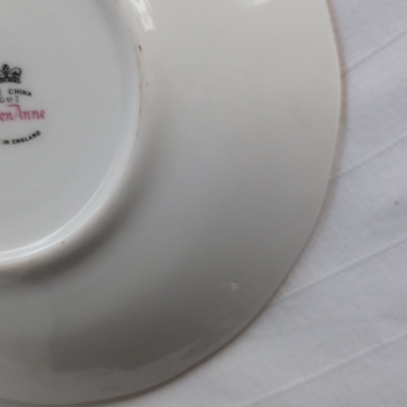 Queen Anne Floral "Happy Birthday" Tea Cup & Saucer - Picture 10 of 11